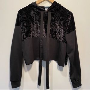 Crop long sleeve shirt/sweatshirt